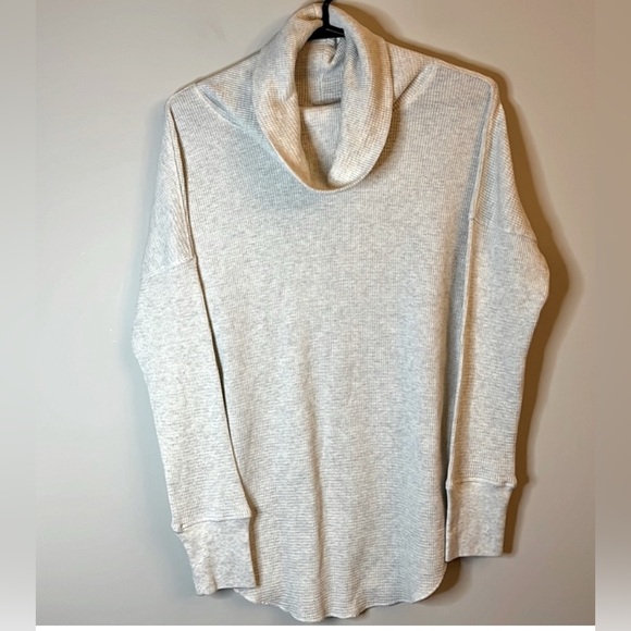 ❄️ Winter Wear Sweaters/Flannel/Toque/Scarf /Sherpa/Vests/Pants - Picture 9 of 10